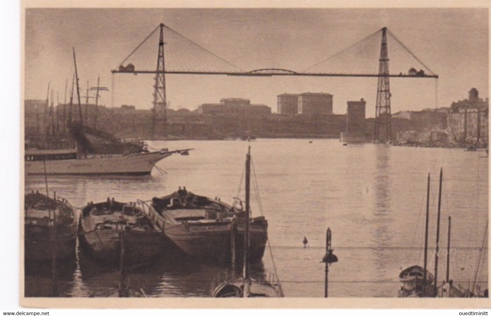 Bateaux Dans Le Vieux Port De Marseille. - Autres & Non Classés