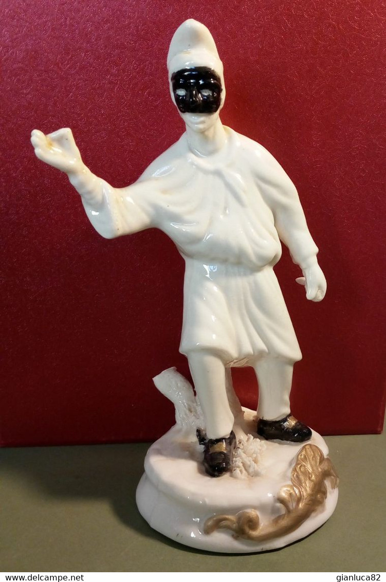 Statuetta Di Pulcinella In Porcellana 18,0 X 7,5 Cm 2020 (H39) Come Da Foto - Altri & Non Classificati