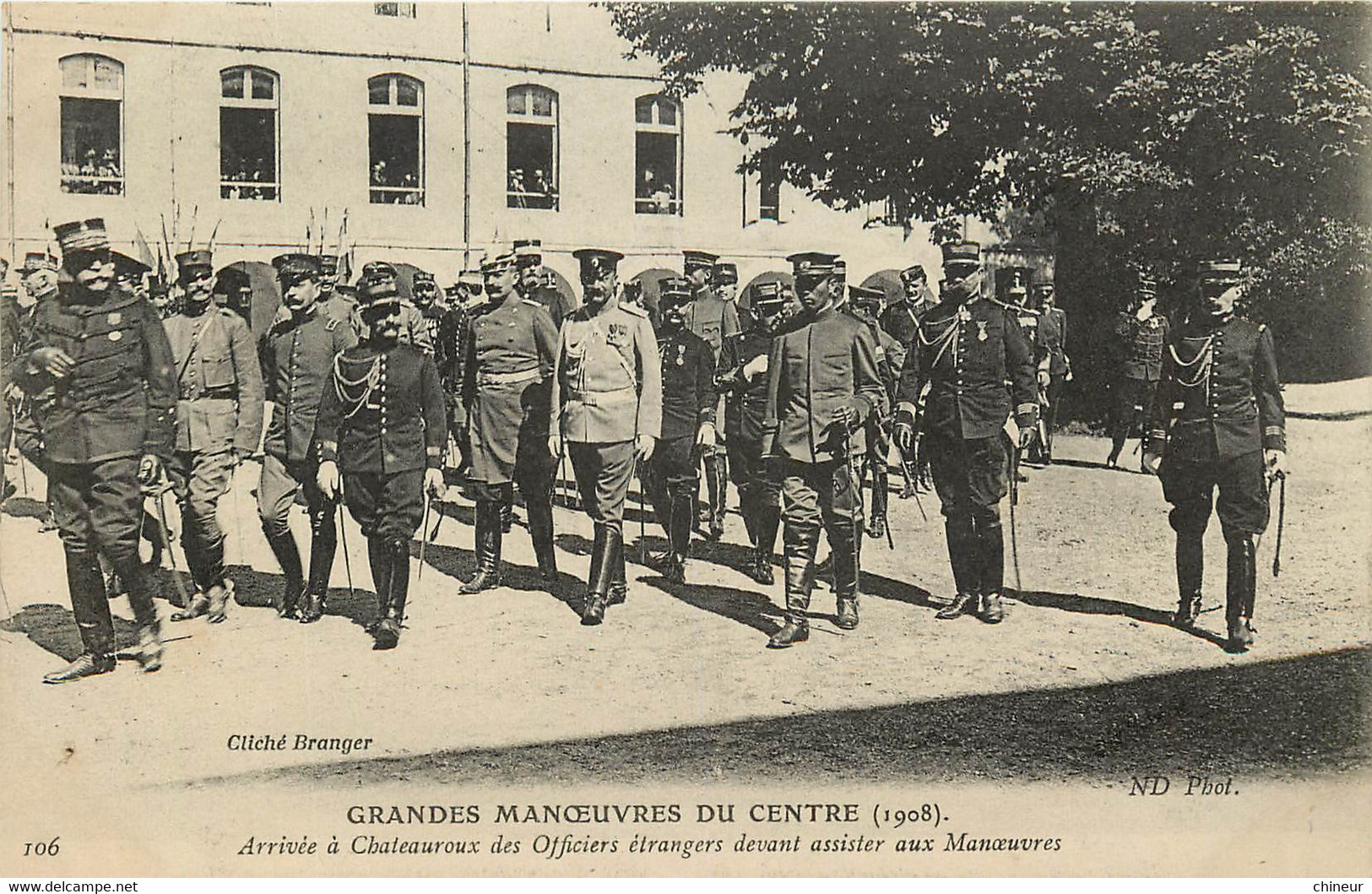 ARRIVEE A CHATEAUROUX DES OFFICIERS ETRANGERS DEVANT ASSISTER AUX MANOEUVRES - Chateauroux
