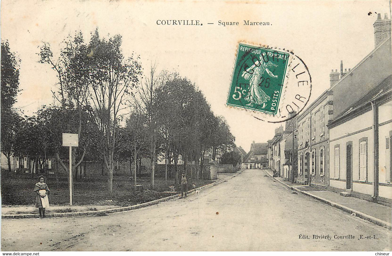 COURVILLE SQUARE MARCEAU - Courville