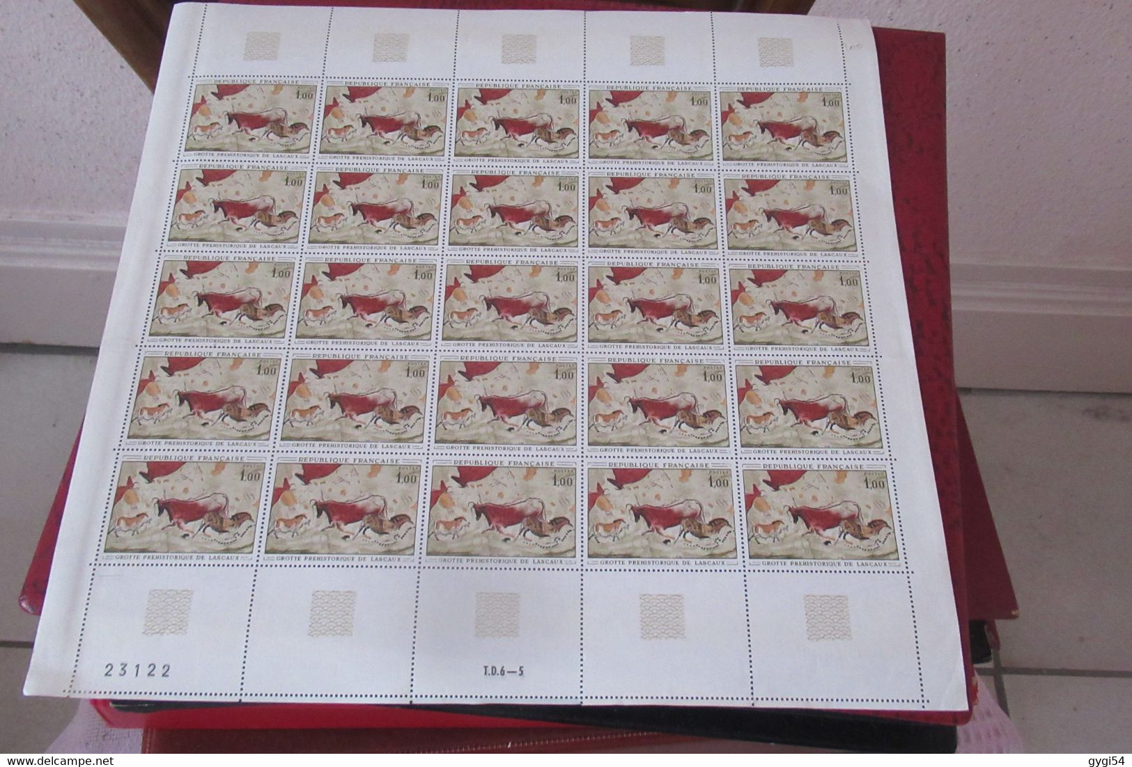 France 1968 Feuille Entière Cat Yt N°  1555 X 25    N** MNH - Feuilles Complètes