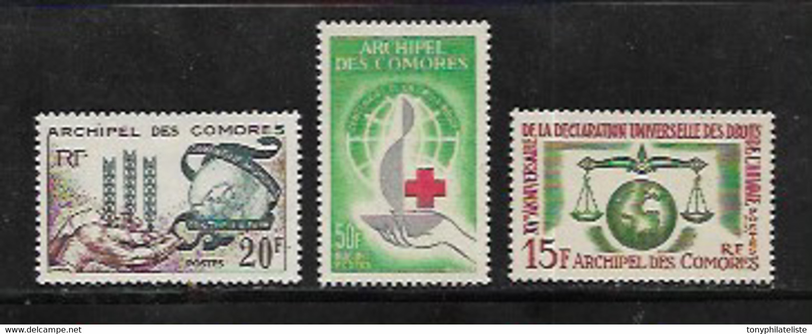 Colonies   Timbres Des Comores De  1963  N°26 A 28 Neuf  Petite Trace De Charnière - Unused Stamps