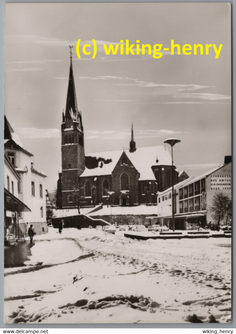 Lennestadt Altenhundem - S/w Marktplatz 1   Mit Kirche Und Sparkasse Im Winter - Lennestadt