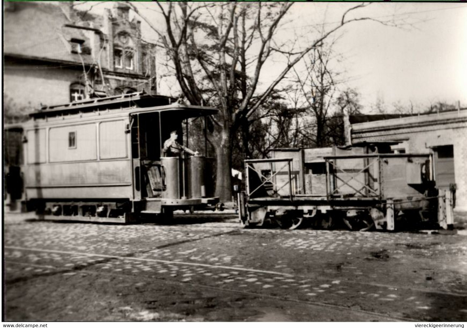 ! DDR S/w Ansichtskarte 75 Jahre Cottbuser Straßenbahn, Tram - Tramways