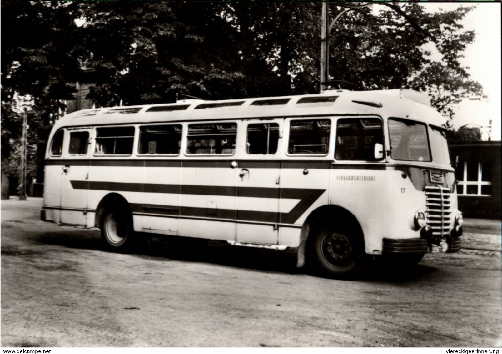 ! DDR S/w Ansichtskarte 75 Jahre Cottbuser Straßenbahn, Omnibus - Buses & Coaches