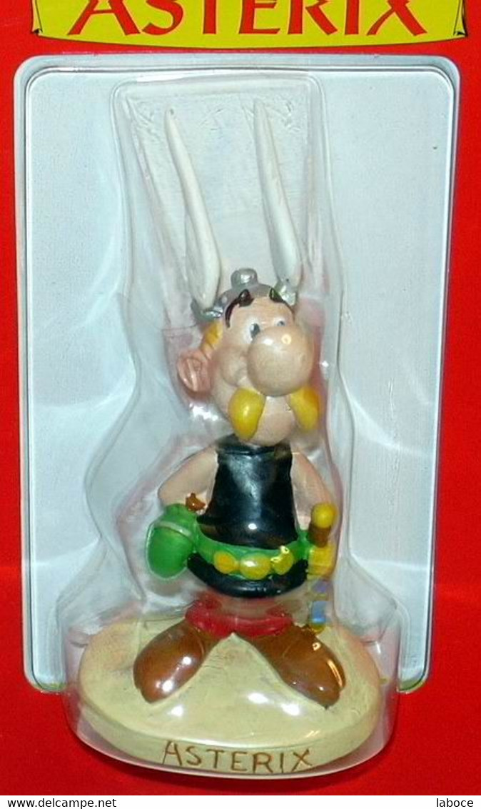 UDERZO GOSCINNY Figurine ASTERIX - Estatuas En Resina