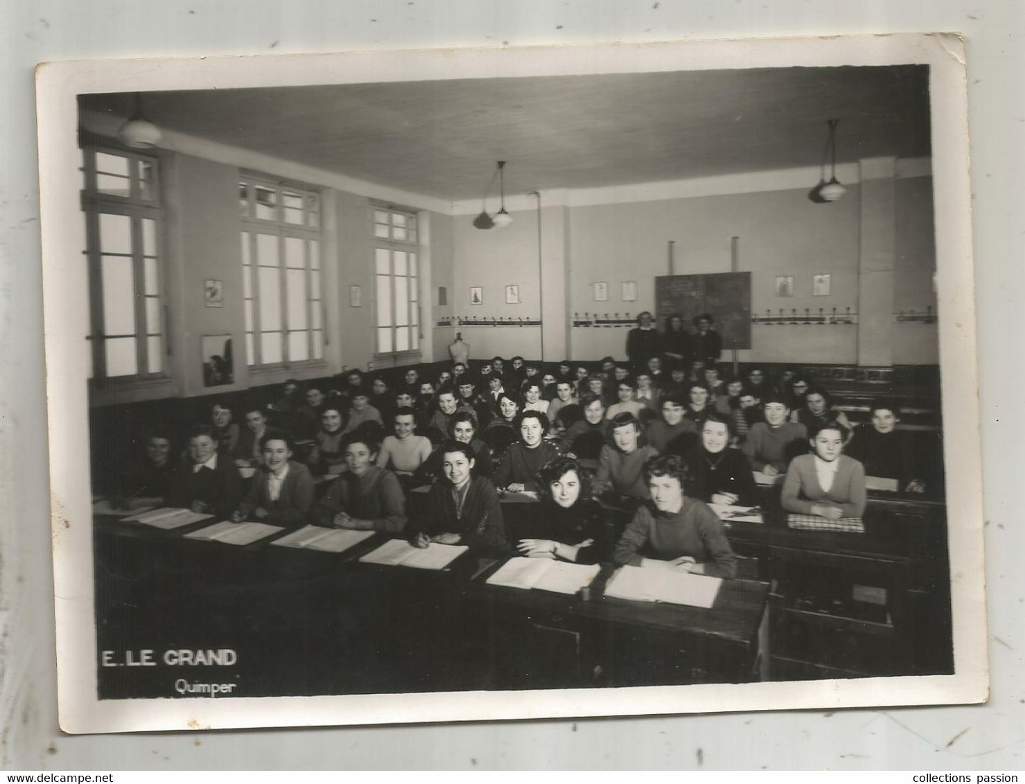 Photographie ETIENNE LE GRAND , QUIMPER, 180 X 130 Mm , école , Classe , Jeunes Filles, Frais Fr 1.65 E - Unclassified