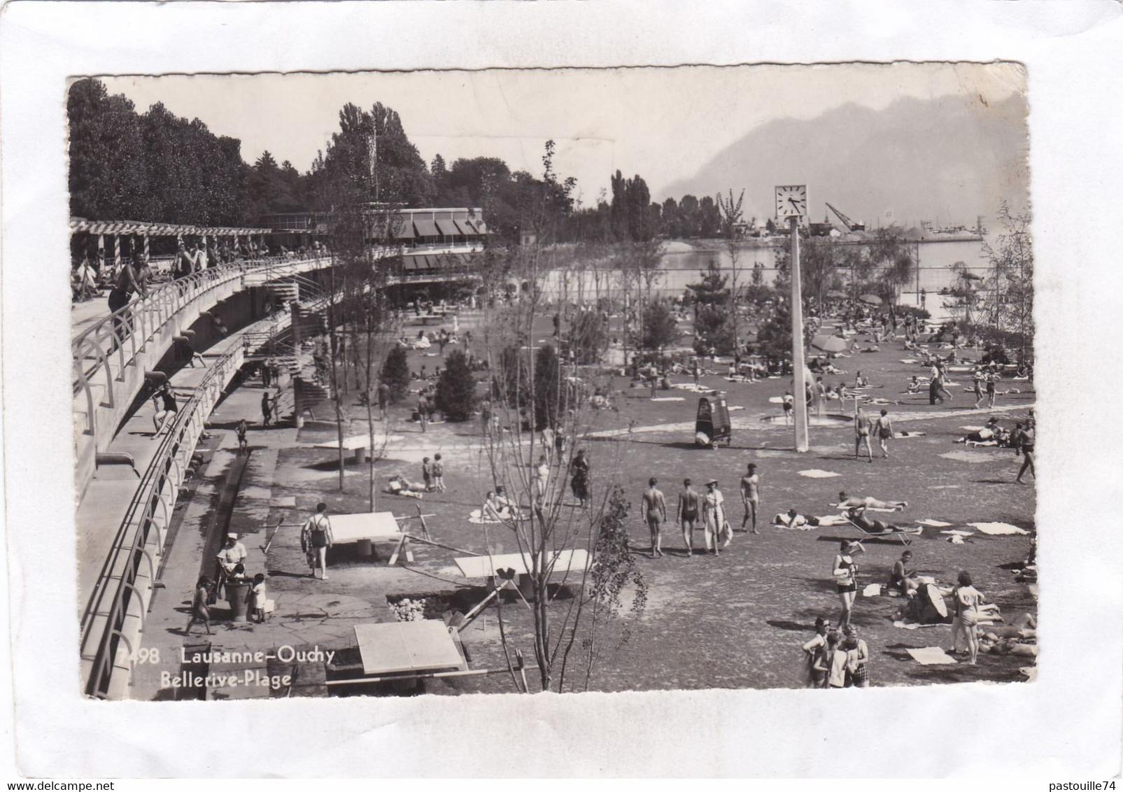 CPSM.  14 X 9  -  Lausanne - Ouchy.  - Bellerive - Plage - Bellerive