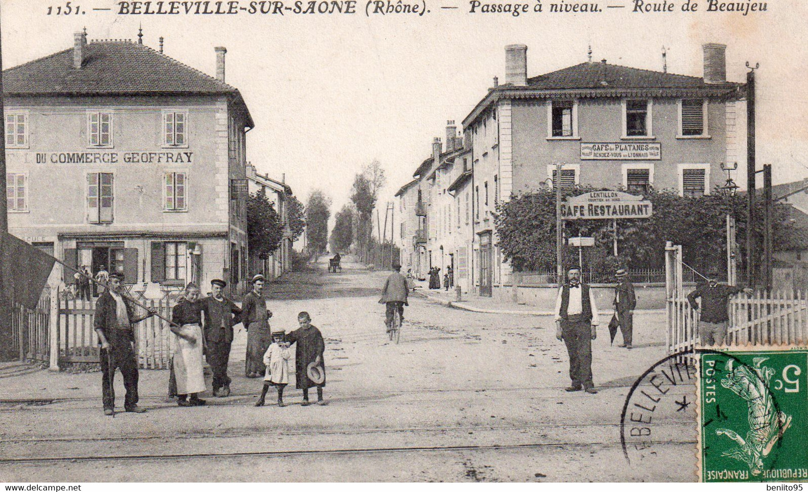 CPA De BELLEVILLE Sur SAÔNE - Passage à Niveau - Route De Beaujeu. - Belleville Sur Saone