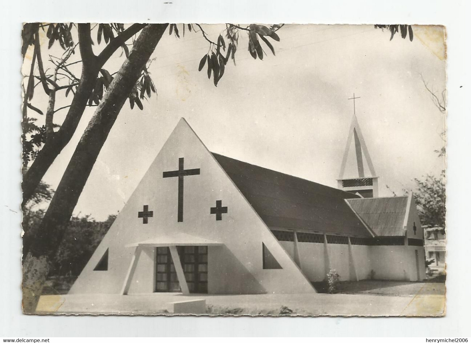 Afrique Tchad Une église De Brousse - Ciad