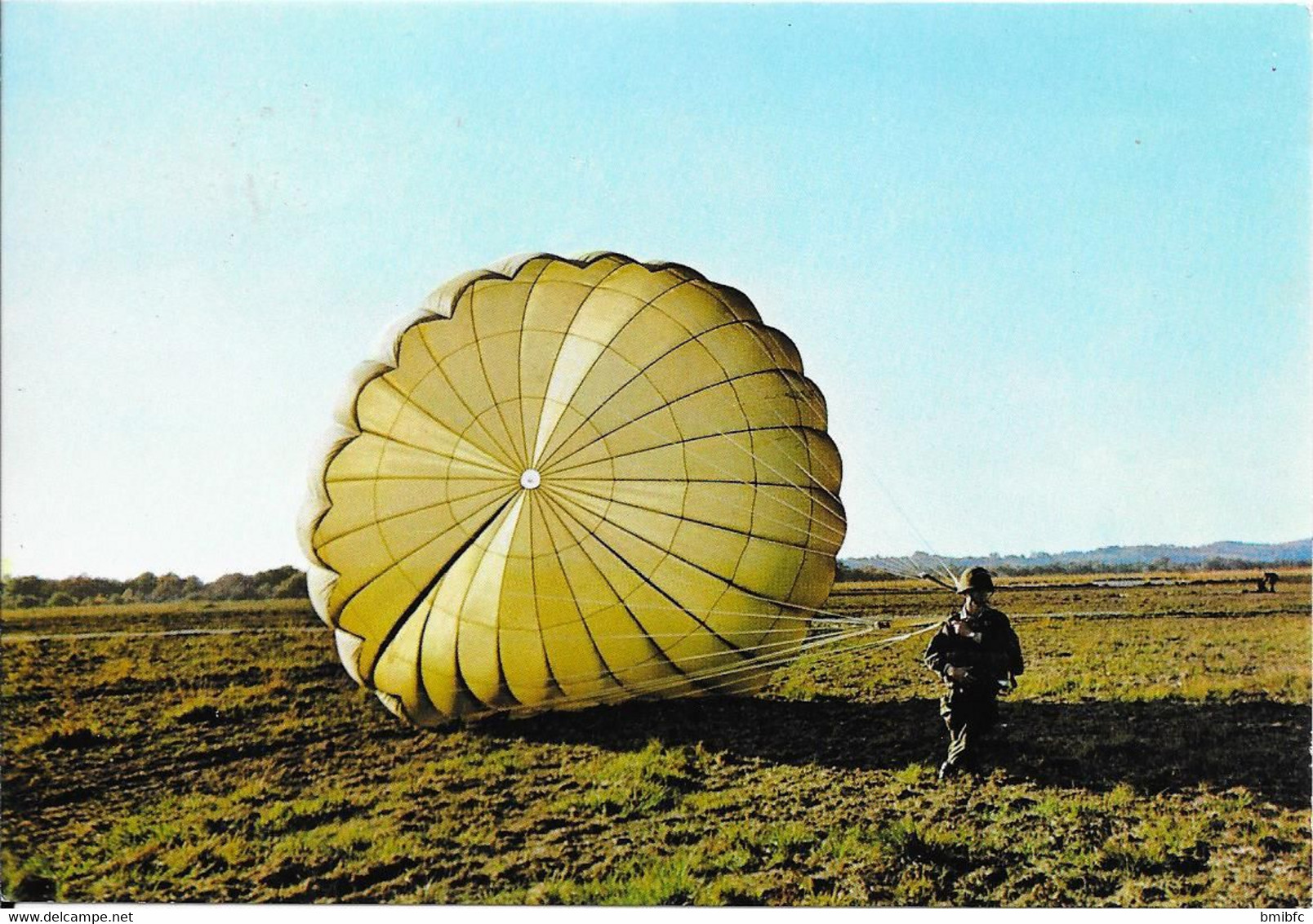 Arrivée Au Sol - Parachutisme