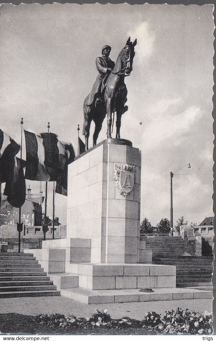 Namur - Monument Au Roi Albert - Namur