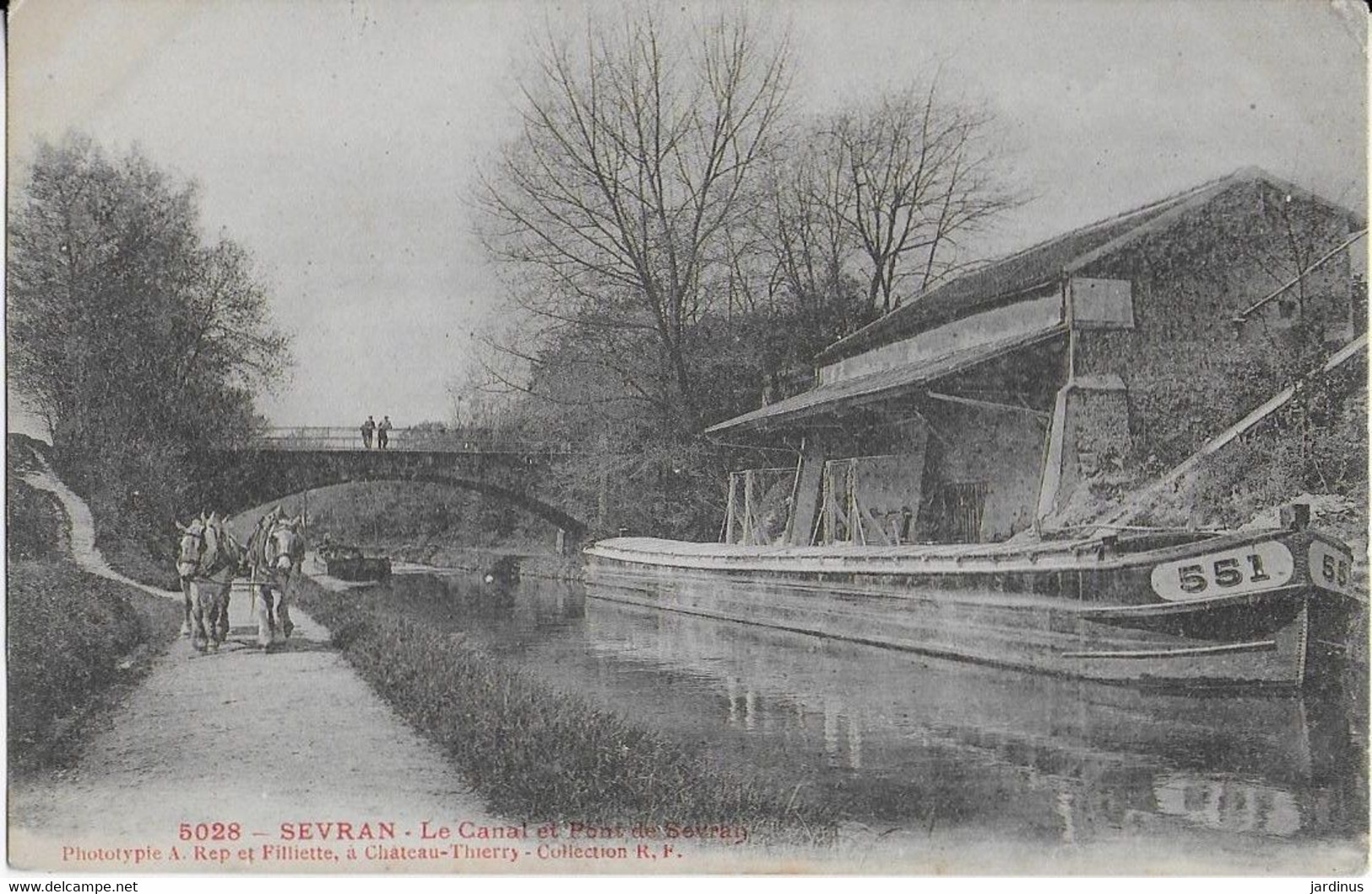 SEVRAN  :: L Canal Et Le Pont De Sevran - La Péniche Tirée Par Les Chevaux Sur Le Chemin De Halage-lavoirs - Sevran