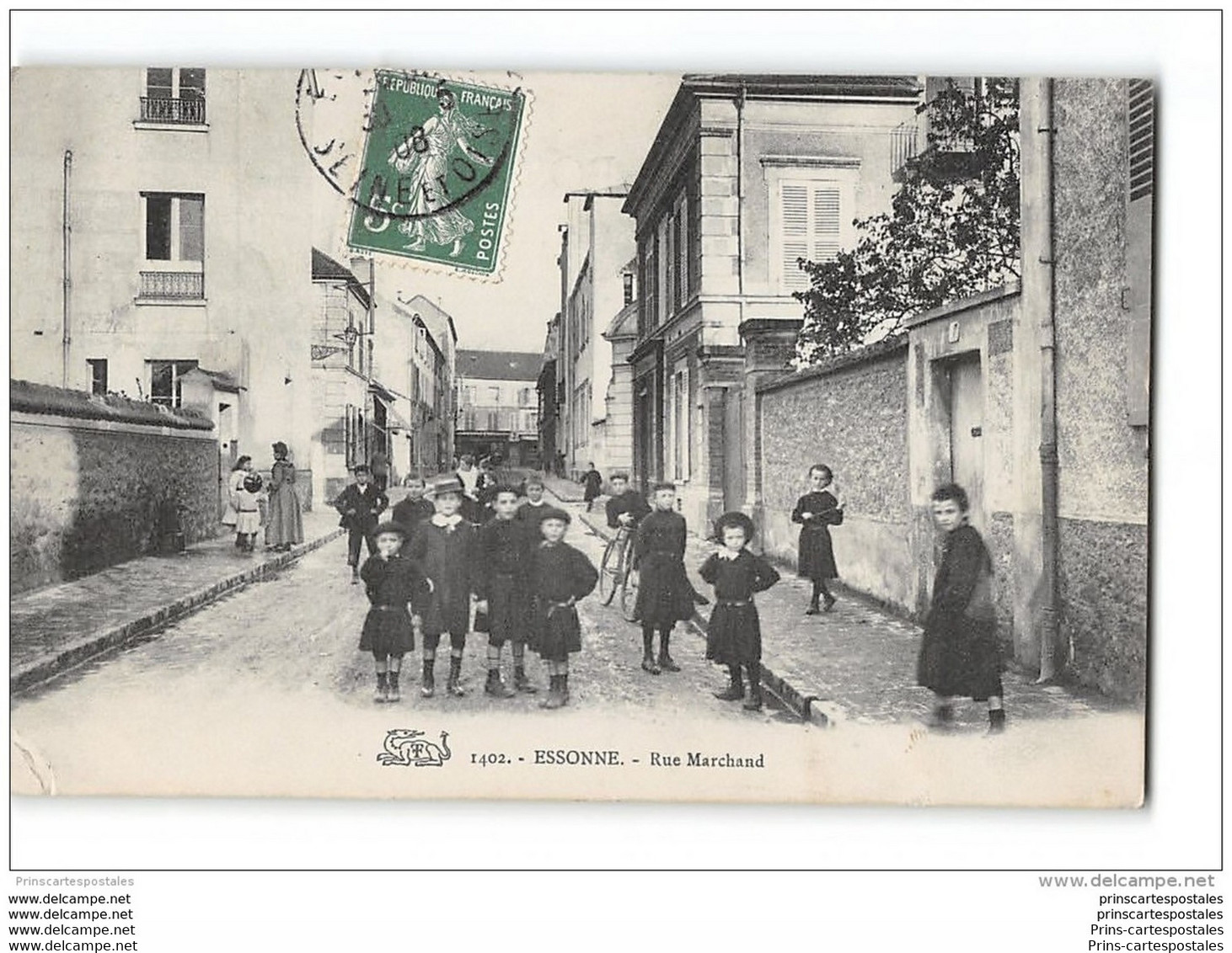 CPA 91 Essonnes Rue Marchand - Essonnes