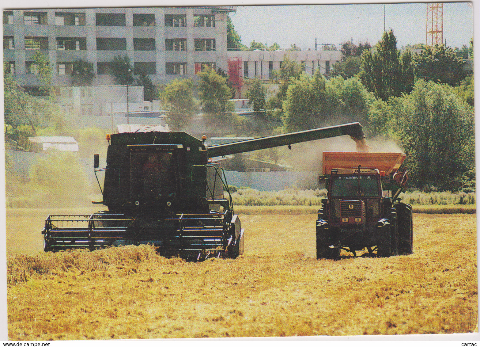 D94 - RUNGIS - 3 AOÛT 2000 - EN MOISSON - PHOTO MICHEL DUSSART-Edition Limitée 120 Ex. - CPM Grand Format - Rungis