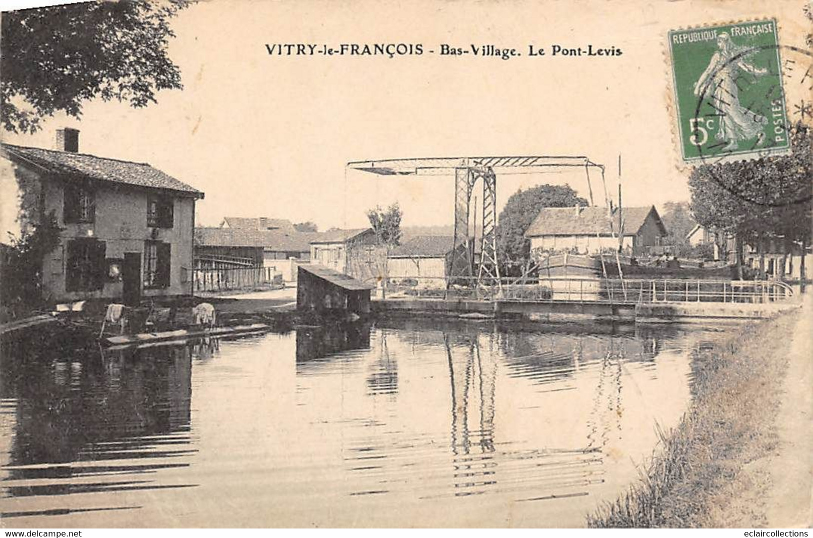 Vitry Le François           51            Bas Village. Le Pont Levis       (voir Scan) - Vitry-le-François