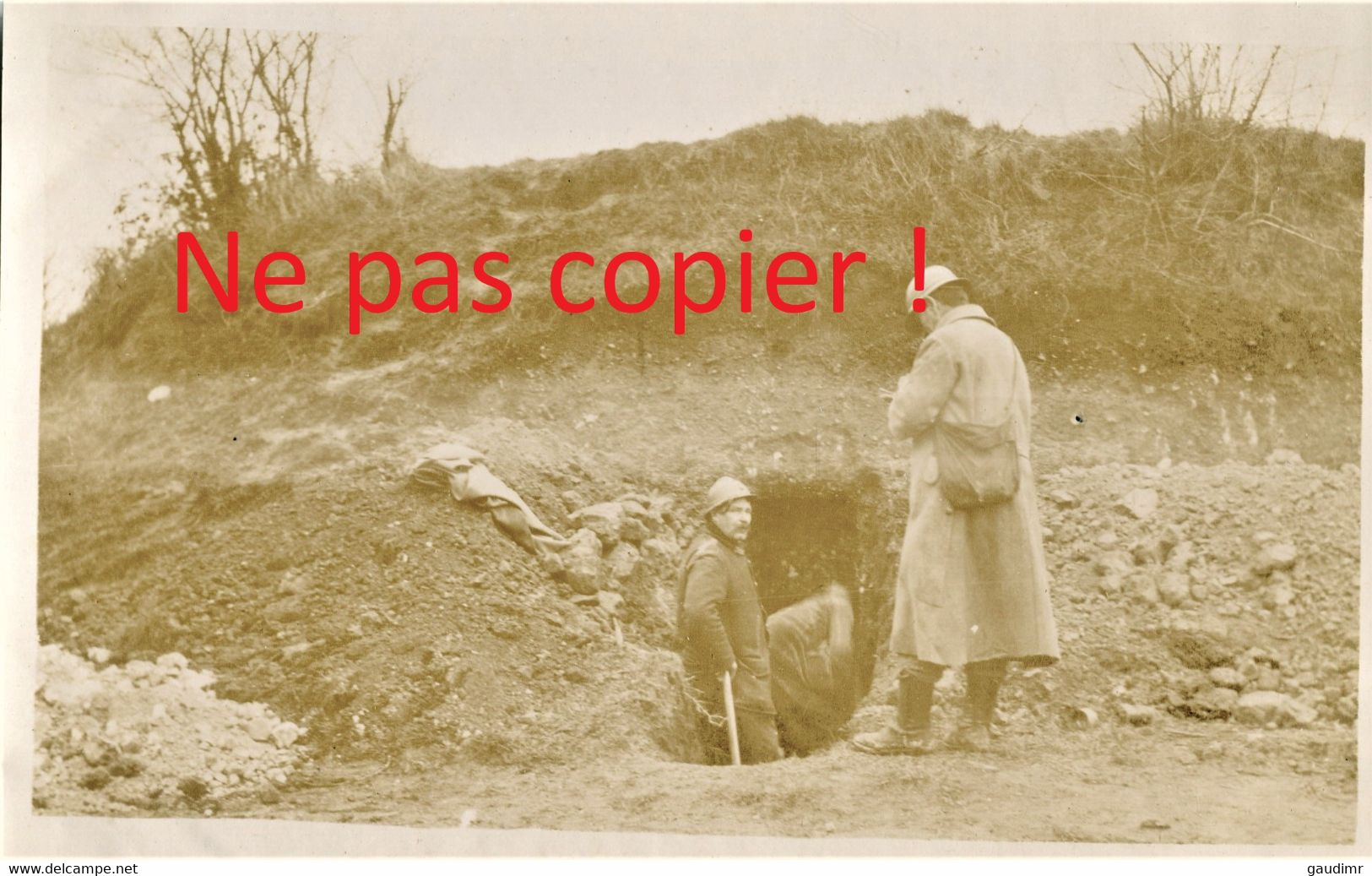 PHOTO FRANCAISE - CREUSEMENT D'UN ABRI A CHUIGNOLLES PRES DE PROYART - CHUIGNES SOMME - GUERRE 1914 1918 - 1914-18
