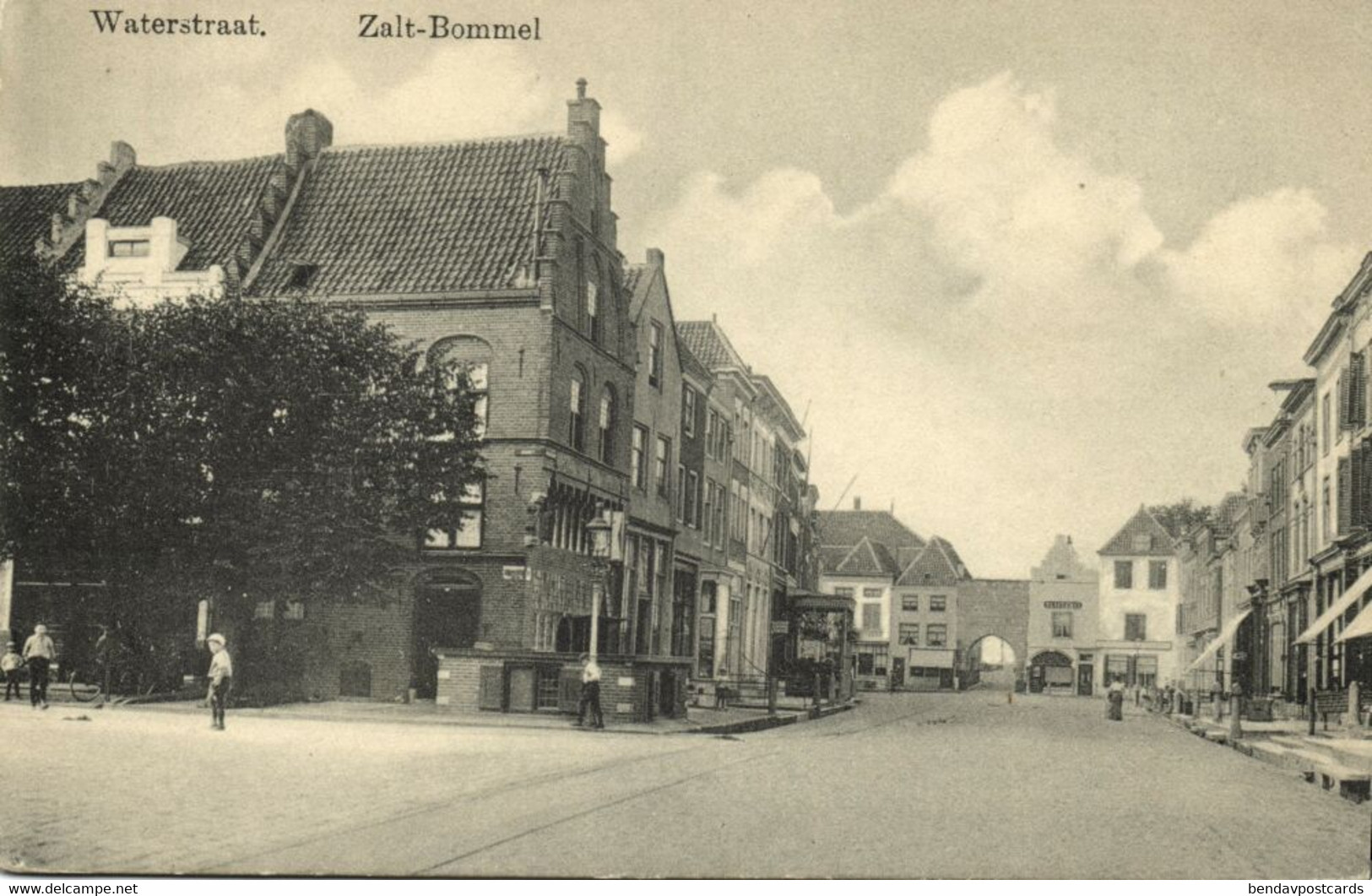 Nederland, ZALTBOMMEL, Waterstraat (1914) Ansichtkaart - Zaltbommel