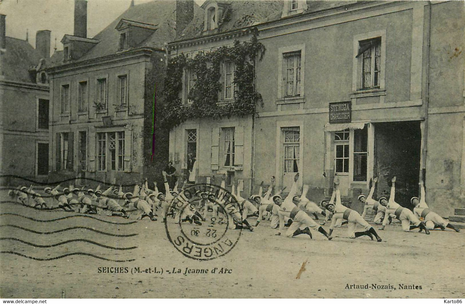 Seiches * Groupe équipe Troupe " La Jeanne D'arc " * Charcutier Charcuterie STENOZA - Seiches Sur Le Loir