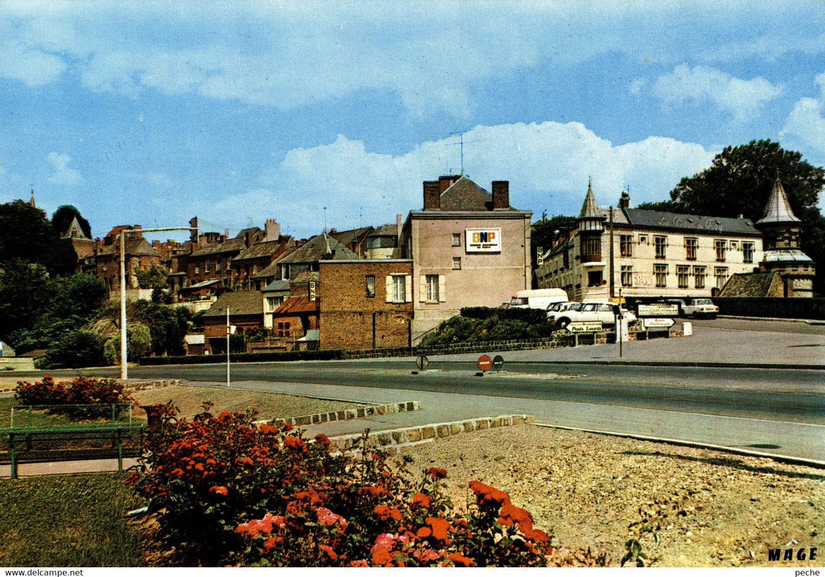 N°78996GF -cpsm Vervins -l'entrée De La Vieille Ville- - Vervins