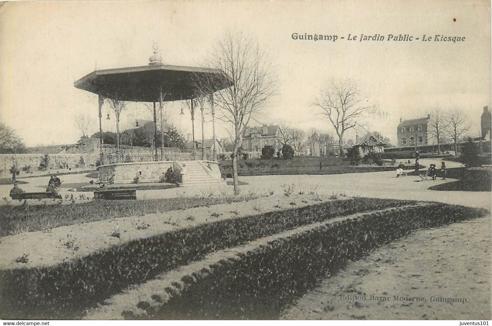 CPA Guingamp-Le Jardin Public-Le Kiosque    L337 - Guingamp