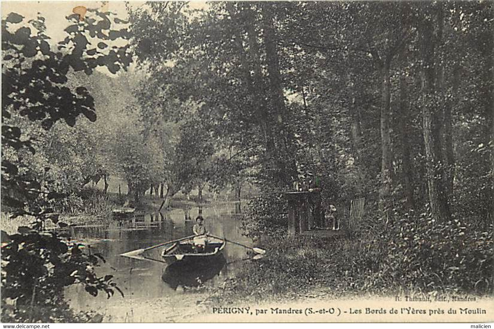 - Val De Marne -ref-709- Perigny  Par Mandres - Bords De L Yères Près Du Moulin - Jeune Femme En  Barque - - Perigny