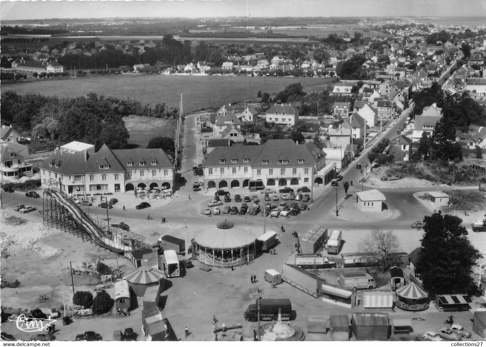 14-OUISTREHAM- PLACE GENERALE DE GAULLE - Ouistreham