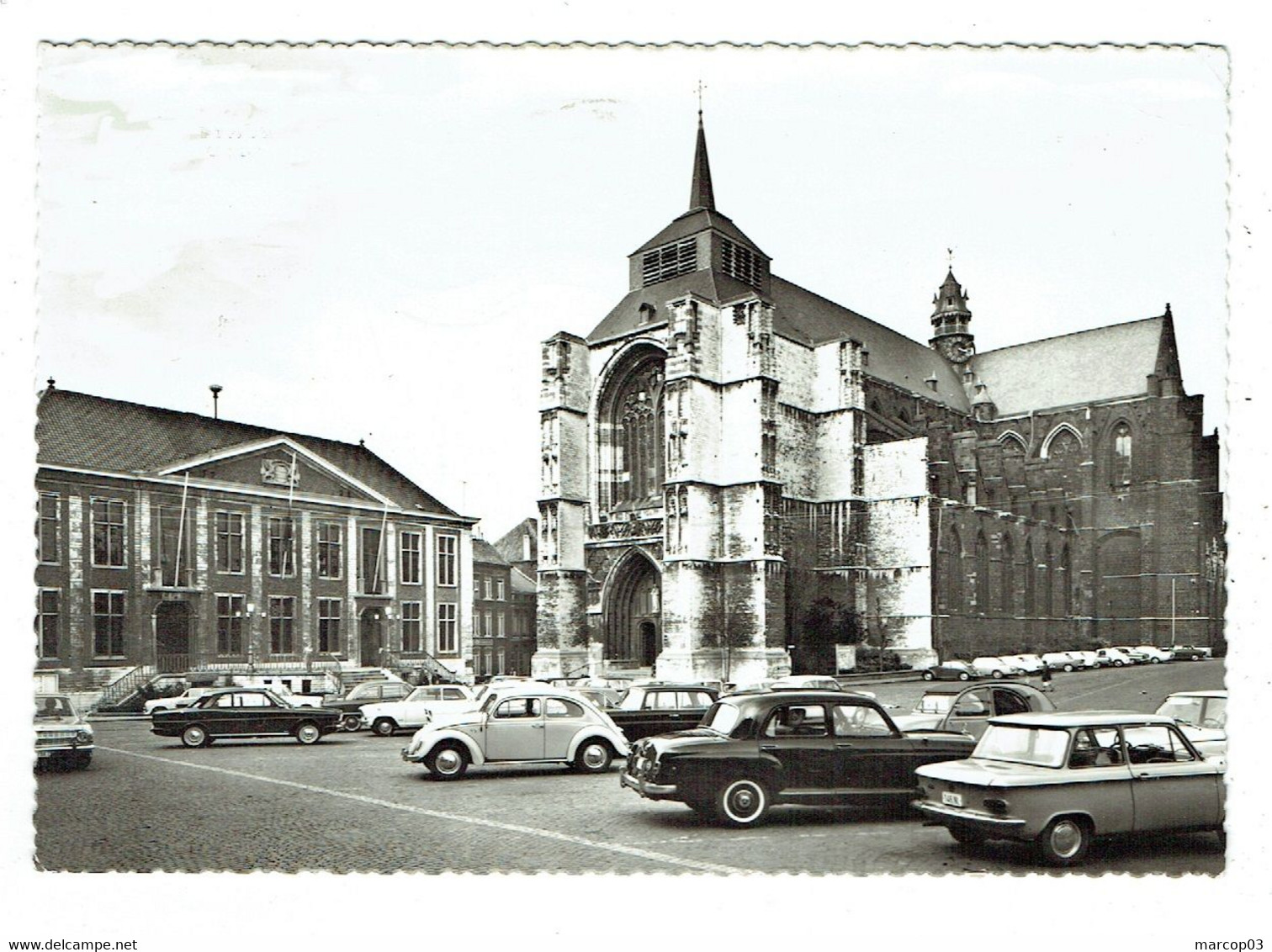 BELGIQUE DIEST Stadhuis En St. Sulpitiuskerk Plan Peu Courant - Diest