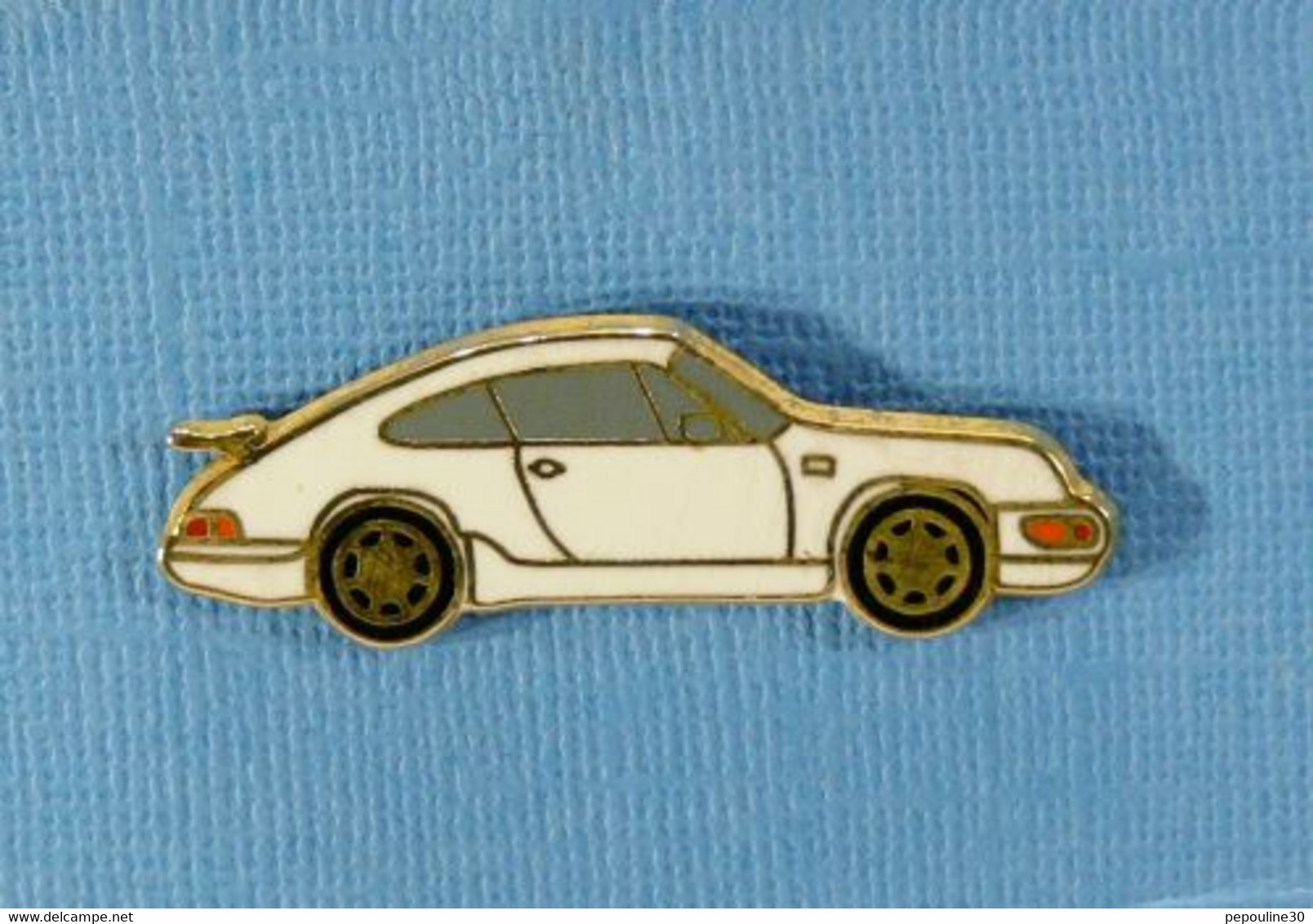 1 PIN'S //  ** PORSCHE 911 CARRERA ** . (Made In France) Attaches Double - Porsche