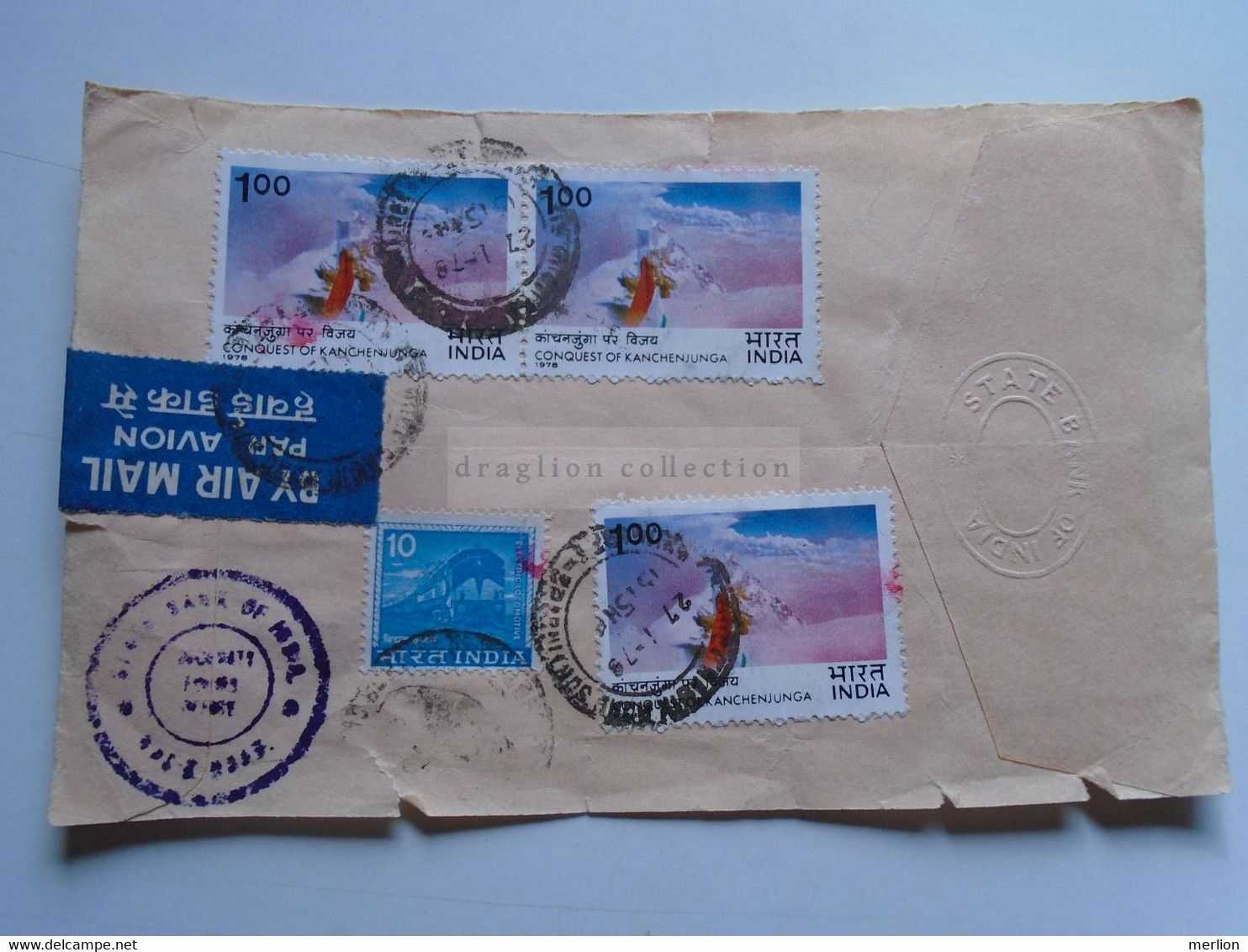 AV652.6    INDIA  - Cover Cut (back)  Ca 1970  -State Bank Of India  - Conquest Of Kanchenjunga,  Alpinism,  Train - Briefe U. Dokumente