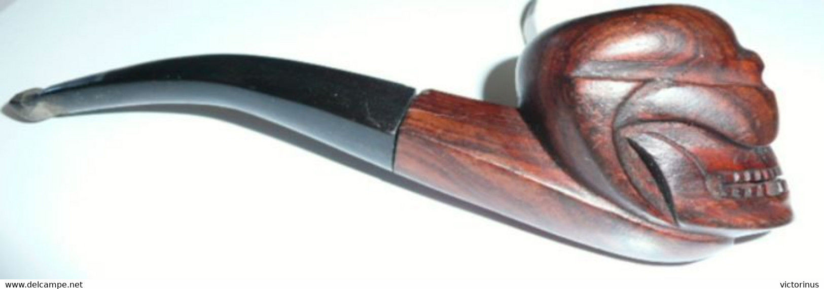 PIPE  -  TÊTE SCULPTE  - TÊTE DE MORT  -  ( à La Mode En 1914 1918 ) - Heather Pipes