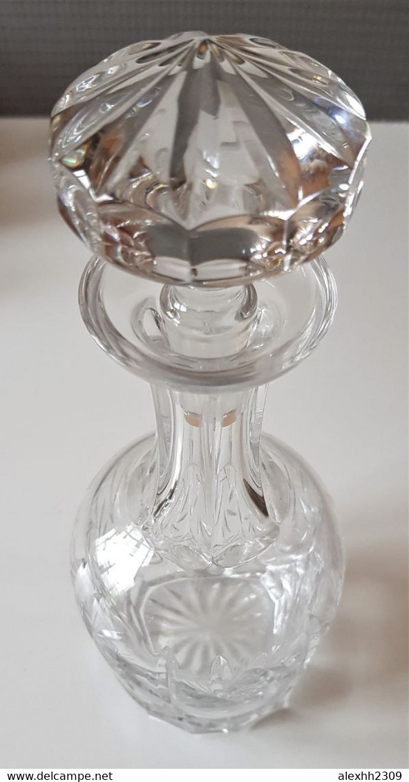 Belle Carafe à Liqueur En Cristal Gravé/taillé - Carafes