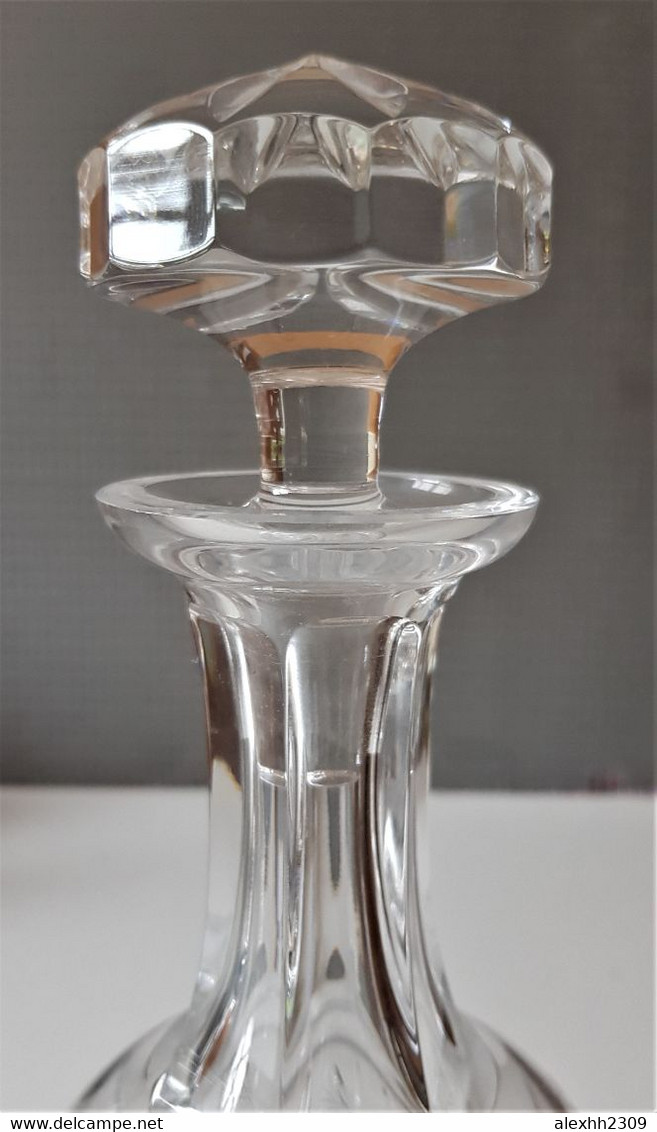 Belle Carafe à Liqueur En Cristal Gravé/taillé - Jugs