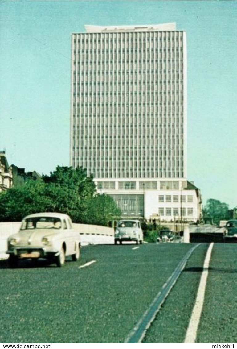 BRUXELLES-SAINT-JOSSE-TOUR BUILDING DES ASSURANCES LA PREVOYANCE SOCIALE-automobiles - St-Josse-ten-Noode - St-Joost-ten-Node