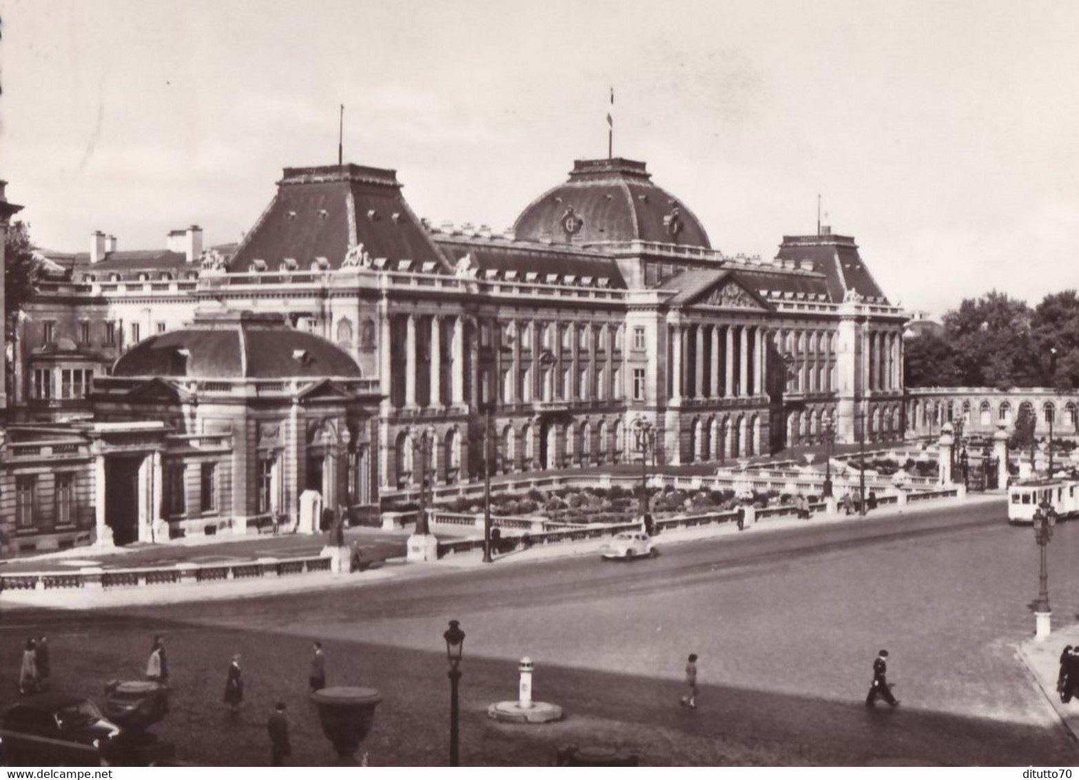 Bruxelles - Le Palais Royal - Formato Grande Viaggiata – E 14 - Cafés, Hôtels, Restaurants