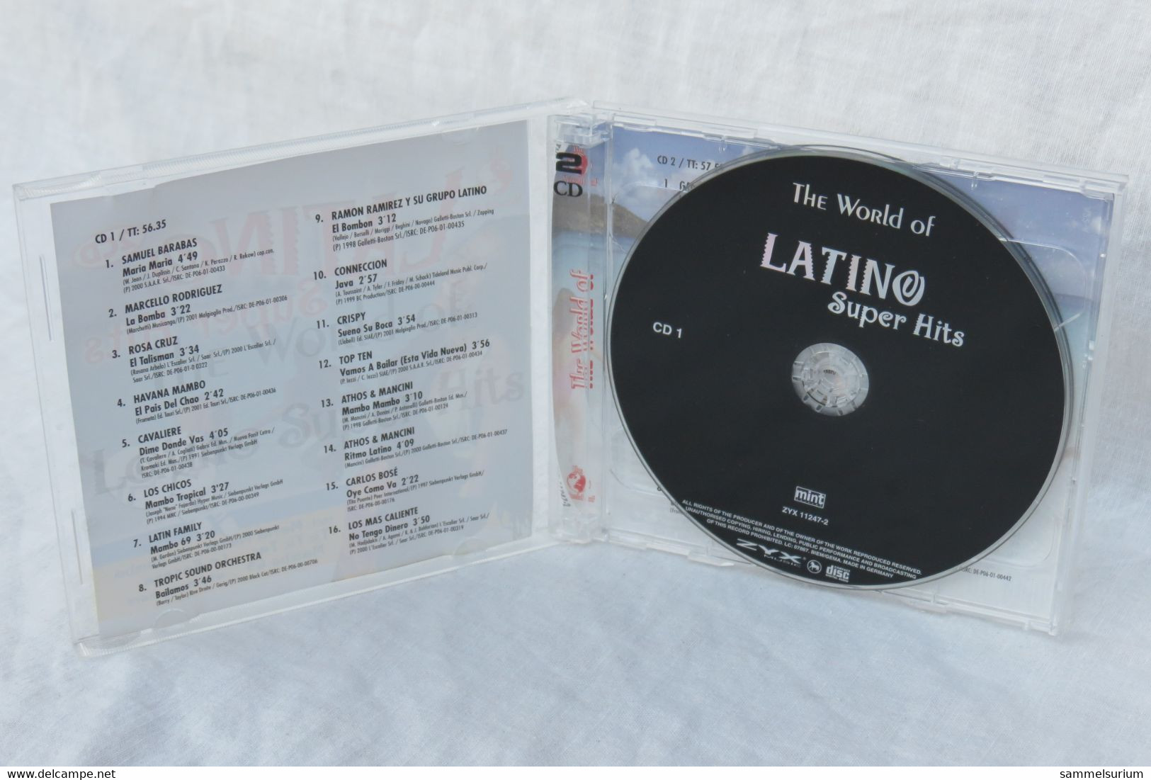 2 CDs "The World Of Latino Super Hits" - Hit-Compilations