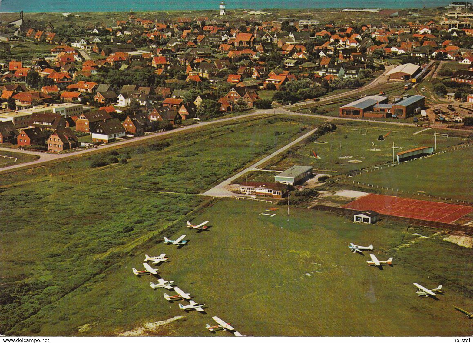 D-26465 Langeoog - Flugplatz - Airplane - Luftbild - Flugzeuge - Langeoog