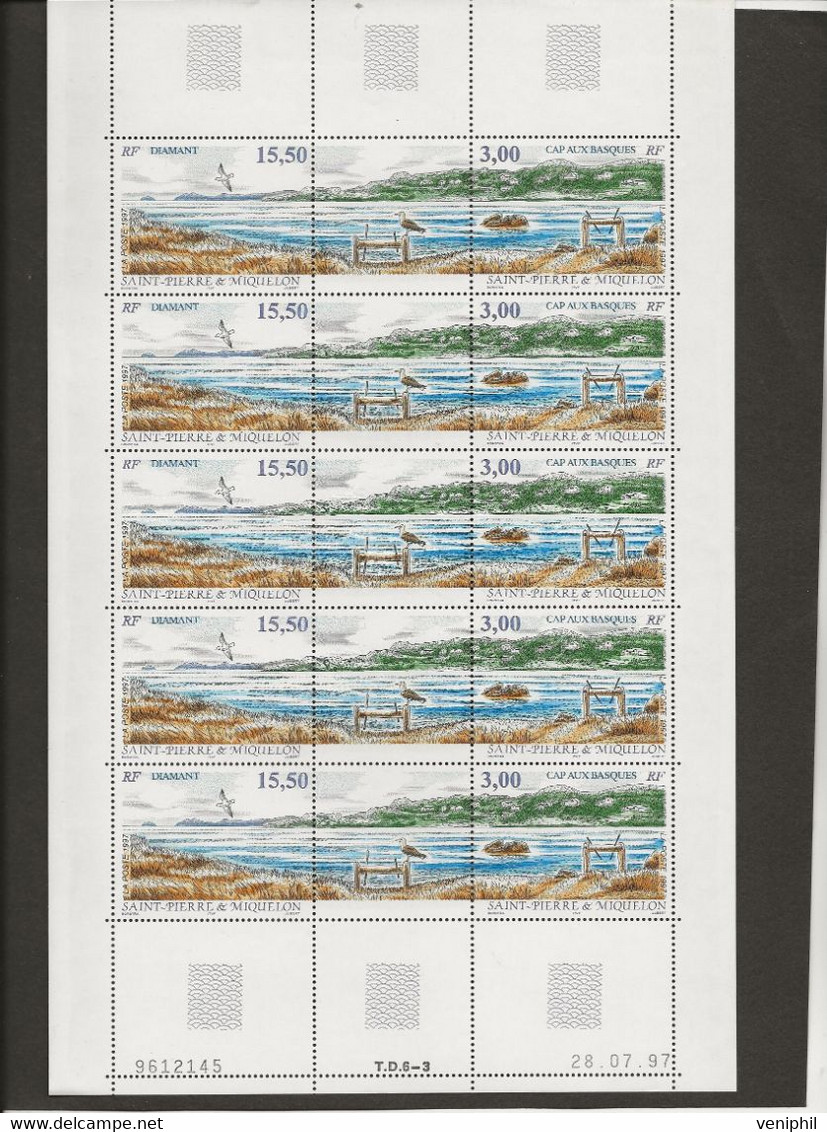 ST PIERRE ET MIQUELON -  N° 654 A -TRIPTYQUE  FEUILLE DE 5 - ANNEE 1997 - COTE : 38,50 € - Neufs