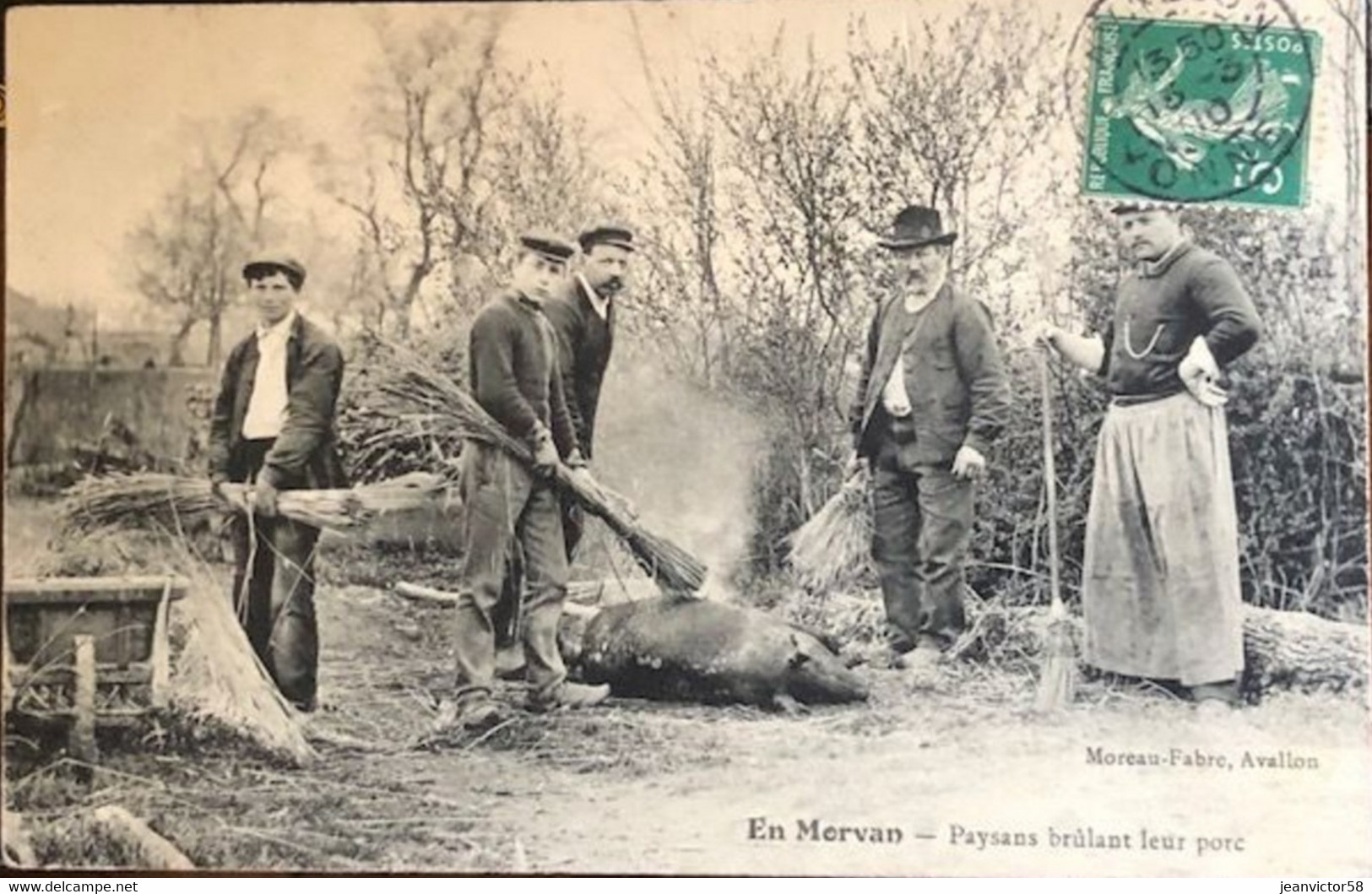 En Morvan  Paysans Brûlant  Leur  Porc Moreau-Fabre  Avallon - Bourgogne