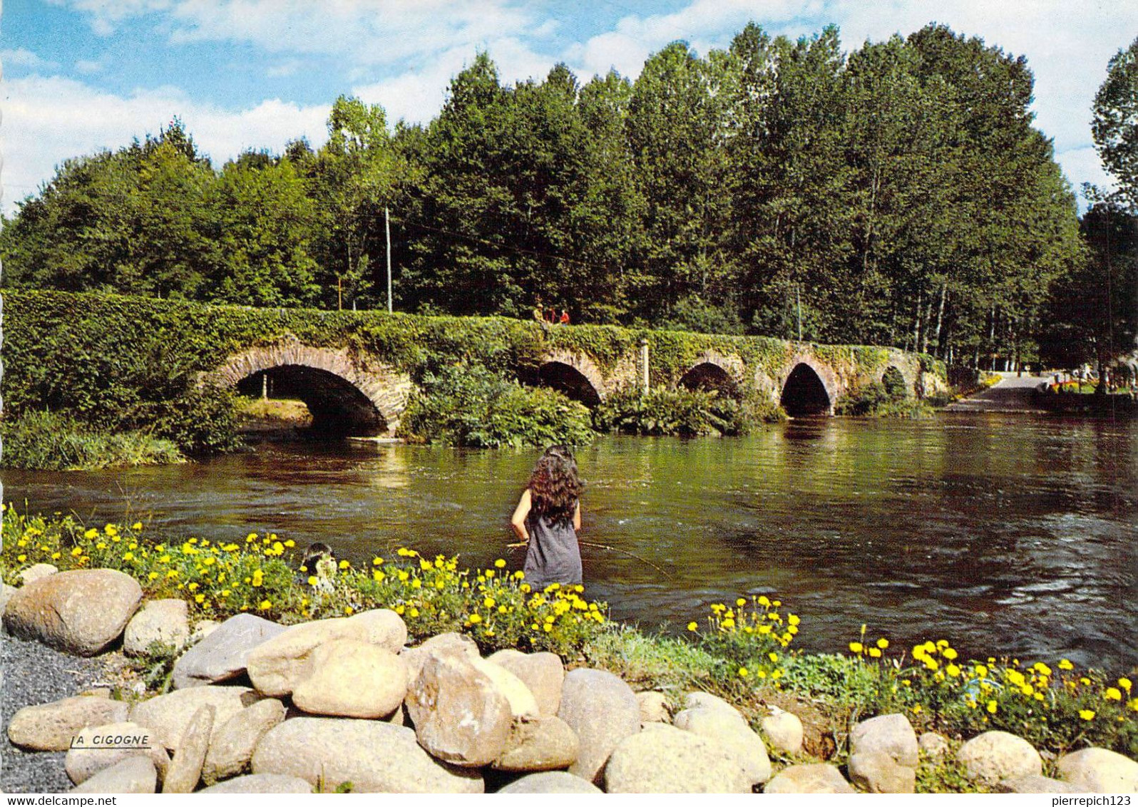 19 - Voutezac - Vallée De La Vézère - Pont Du Saillant - Altri & Non Classificati