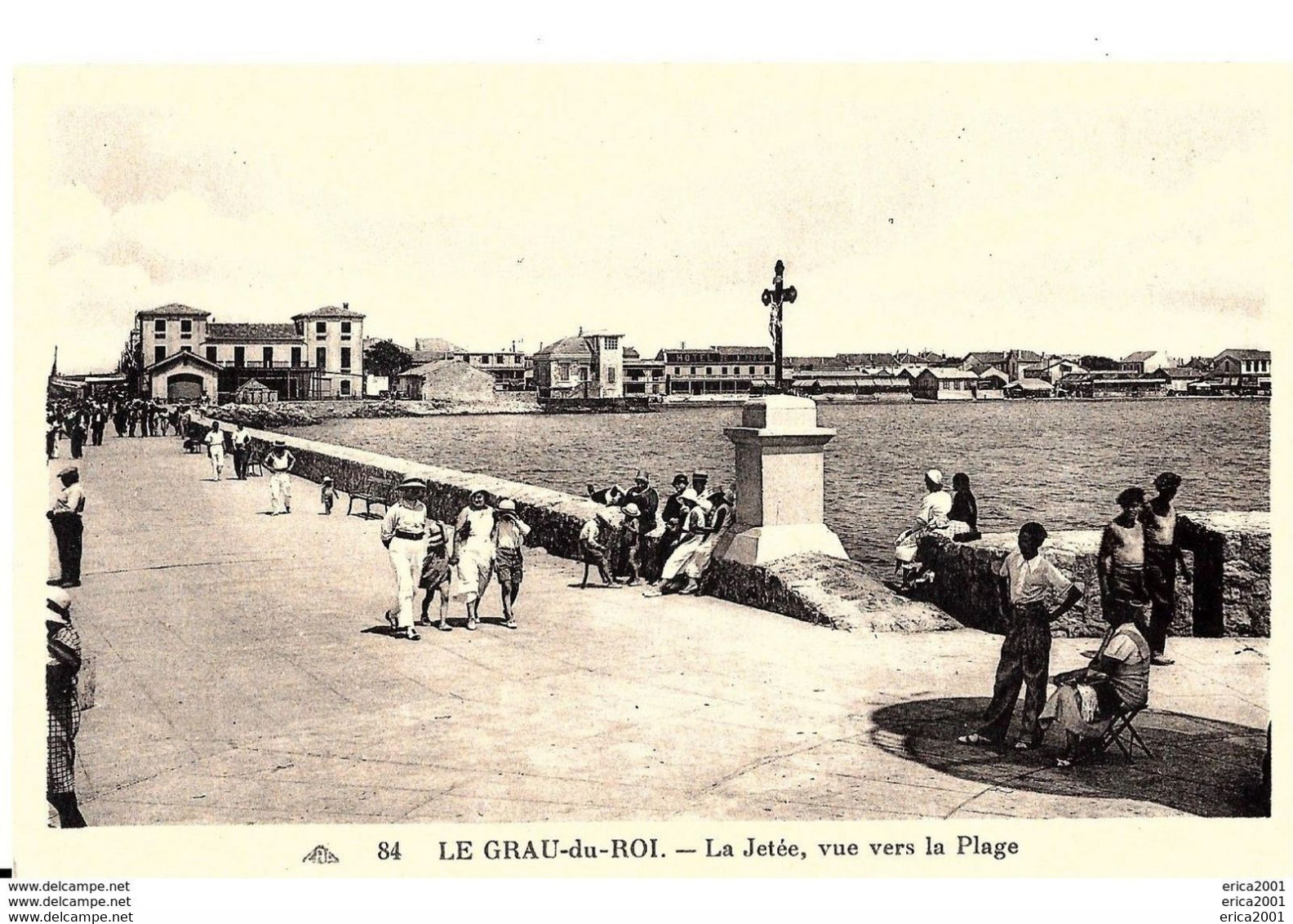 Le Grau-du-Roi. La Jetée Et Vue Vers La Plage. - Le Grau-du-Roi