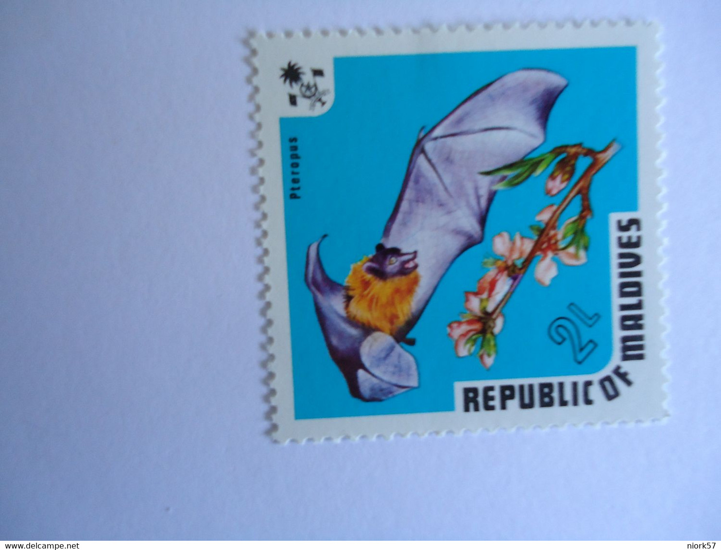 MALDIVES MNH STAMPS BIRDS BATS - Maldives (1965-...)