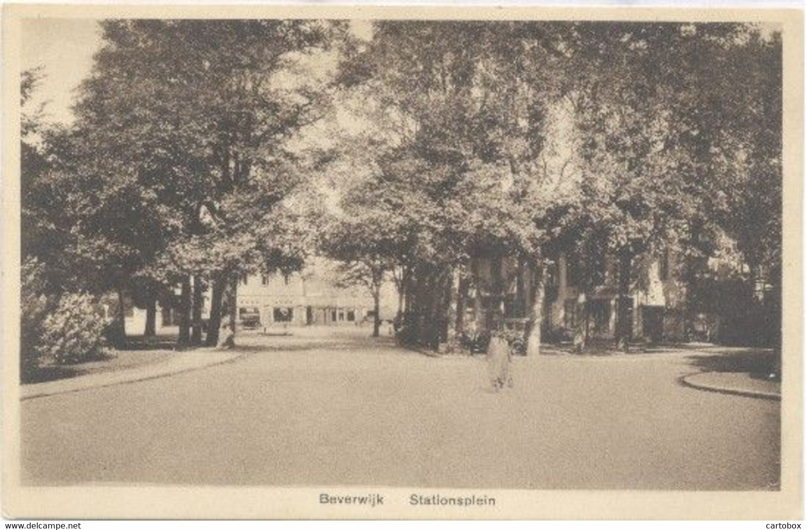 Beverwijk, Stationsplein - Beverwijk