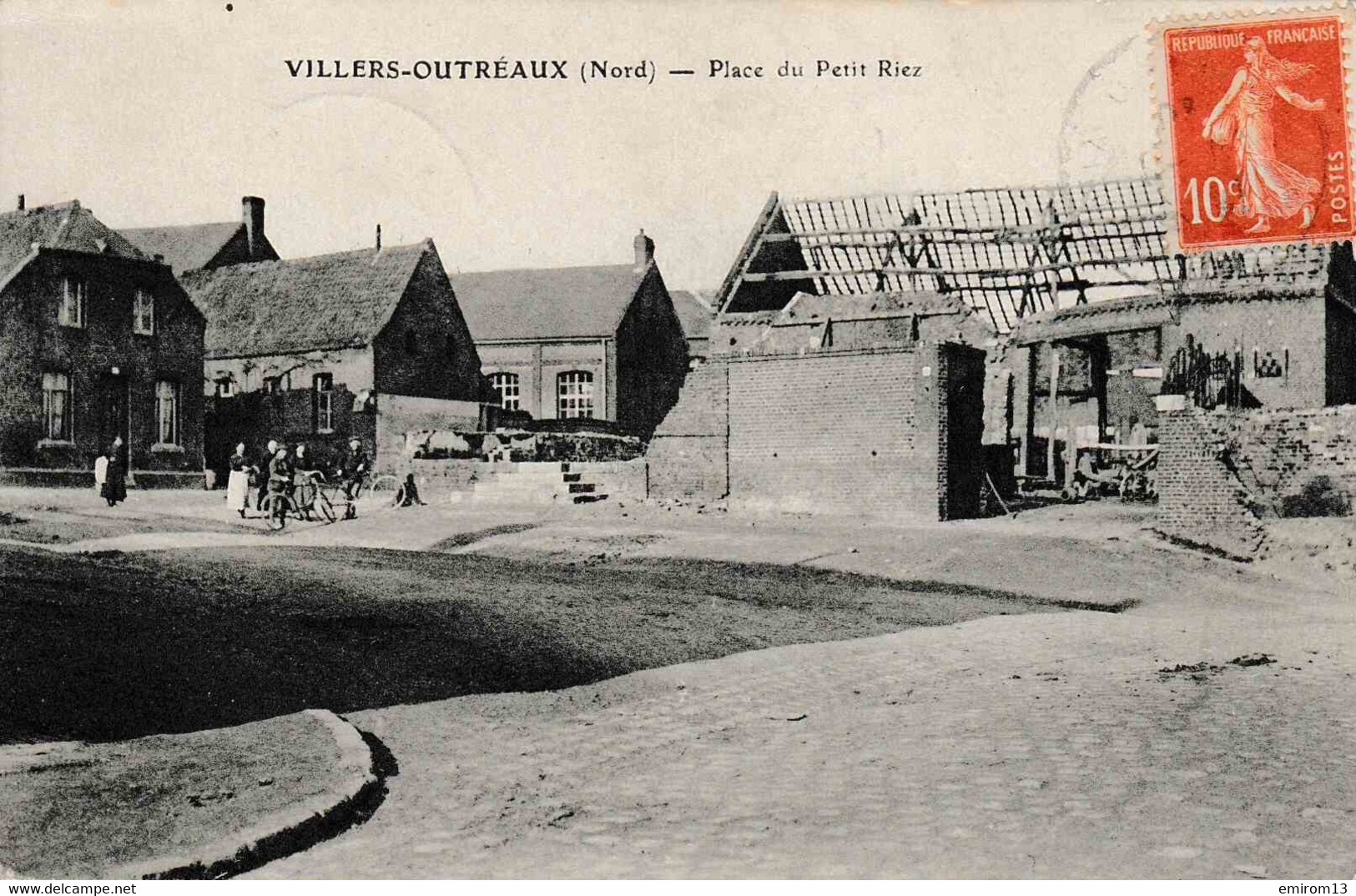 59 Villers Outréaux Nord Place Du Petit Riez - Otros & Sin Clasificación