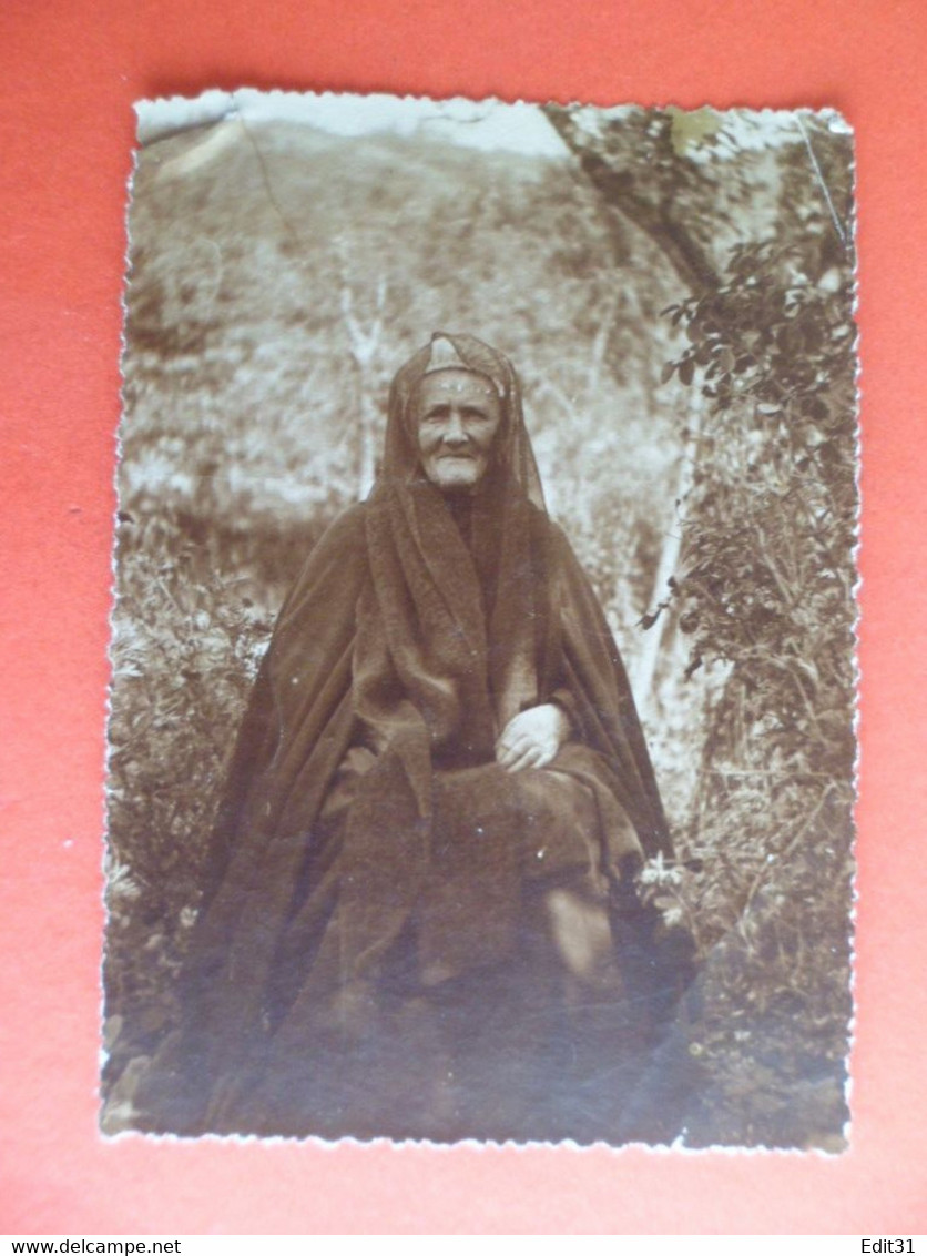 Photo Mme Catherine BE..... 1925 - De SIGNES - Var - Costume De Deuil Des Veuves - Personnes Identifiées