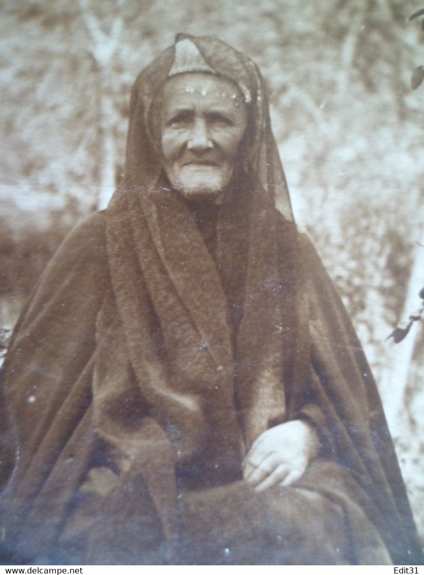 Photo Mme Catherine BE..... 1925 - De SIGNES - Var - Costume De Deuil Des Veuves - Personnes Identifiées