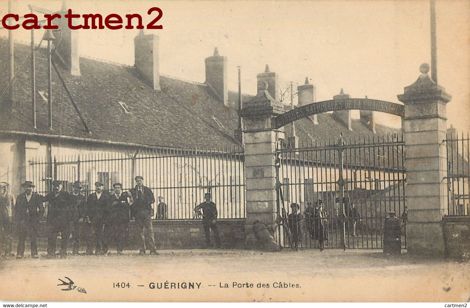 GUERIGNY LA PORTE DES CABLES ANIMEE FORGES NATIONALES DE LA CHAUSSADES USINE OUVRIERS 58 NIEVRE - Guerigny