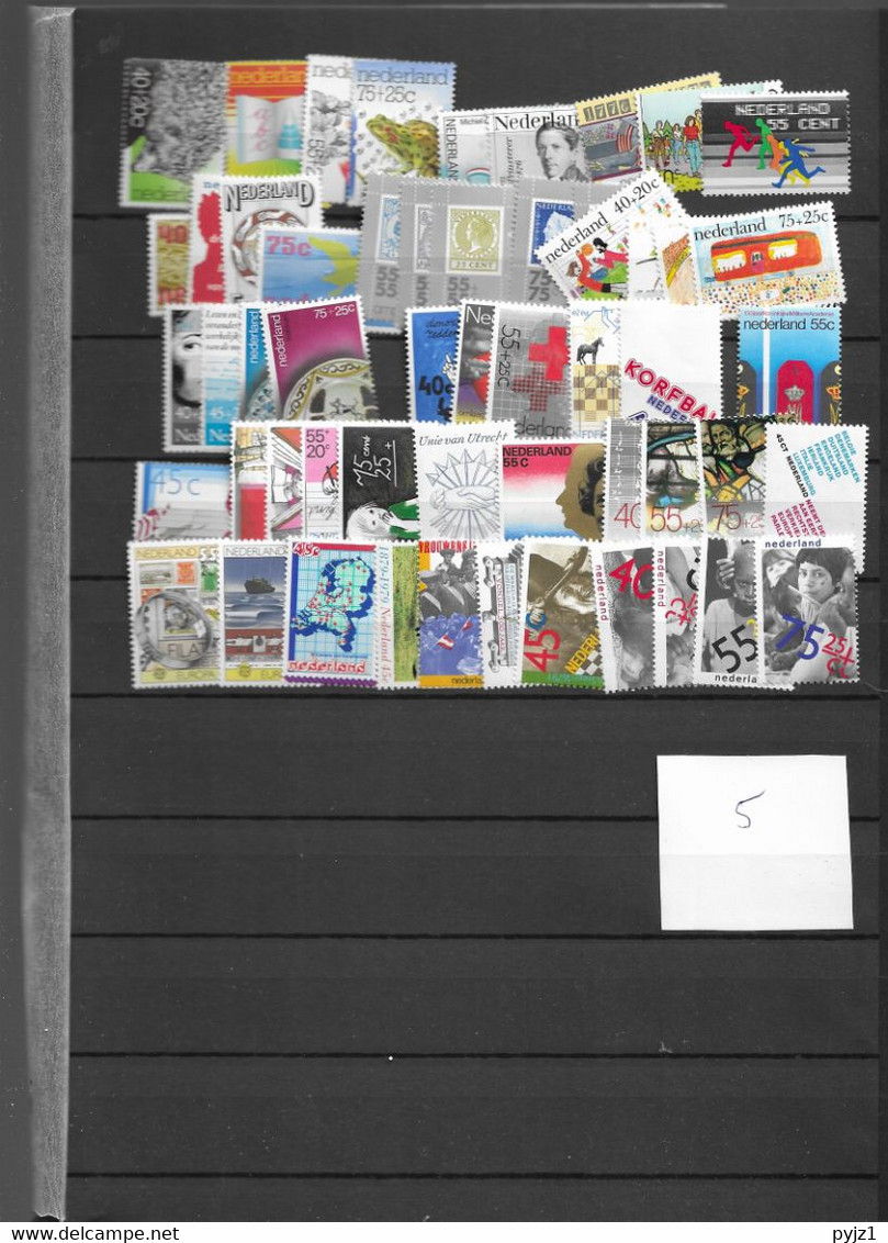 Netherlands MNH Lot About 50 Stamps - Verzamelingen (zonder Album)