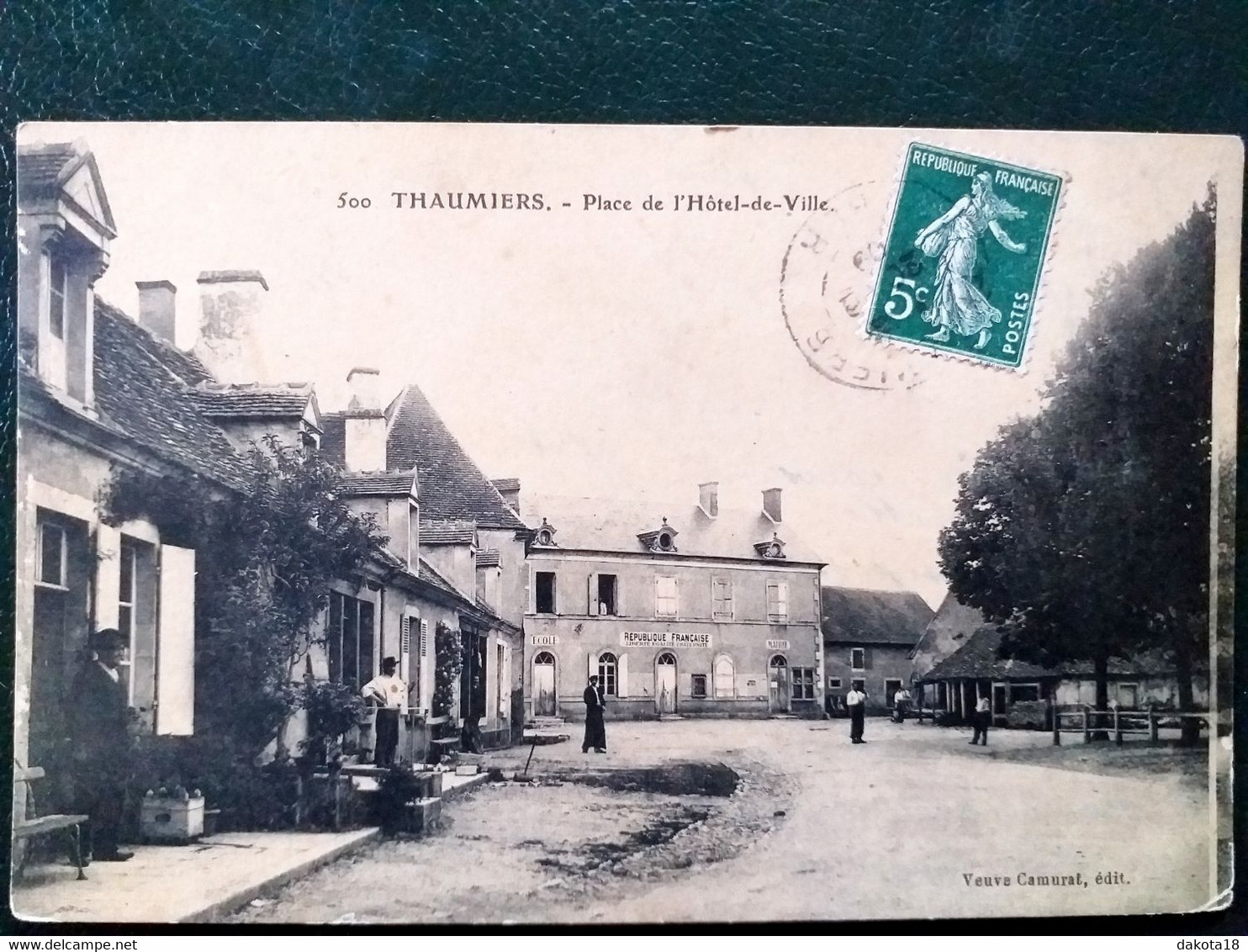 18 ,thaumiers ,la Place De L'hôtel De Ville En 1909...scan Recto  Verso - Thaumiers