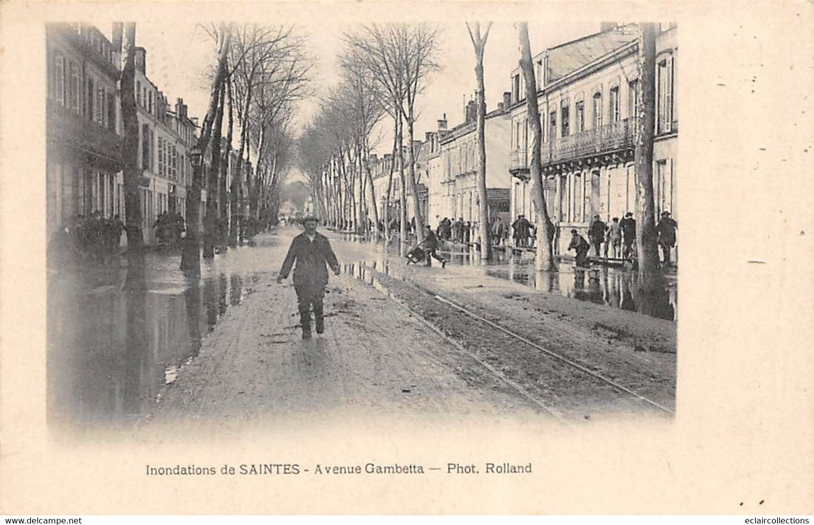 Saintes          17             Inondation  1904.     Avenue Gambetta             (voir Scan) - Saintes